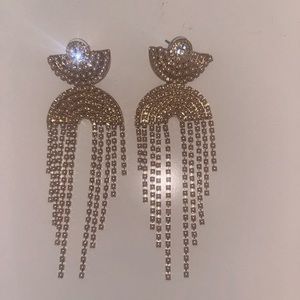 Hemline earrings NTW gold!